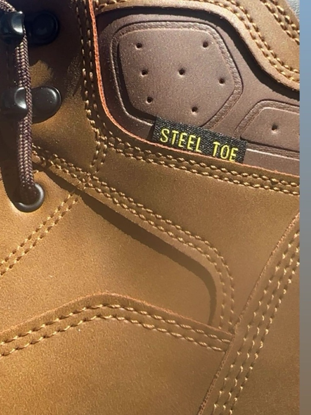 Men's Steel-Toe Work Boots in Brown